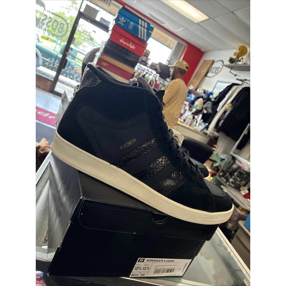 adidas SUPERSKATE X KADER JQ4413 Core Black Off White Mid Top Mens 10.5
